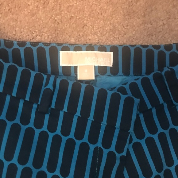 Michael Kors shorts - Picture 3 of 4